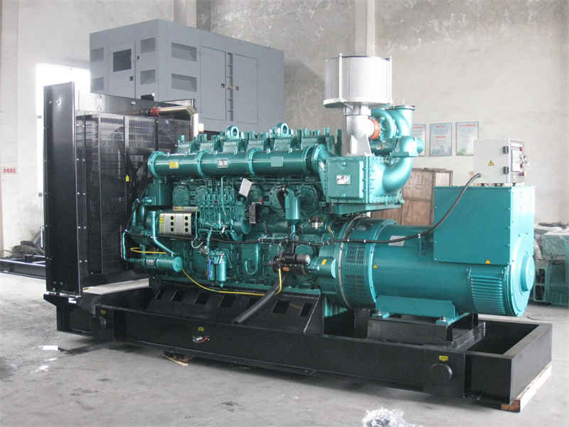 孝昌200KW 柴油发电机的油耗是多少?