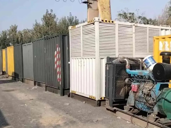 孝昌200KW柴油发电机机组每小时油耗是多少？